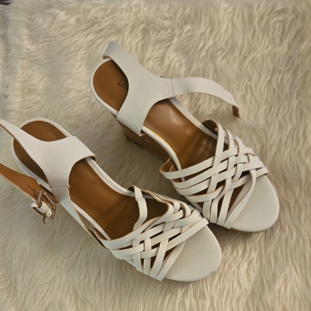 Indigo Women's White and Brown Wedge Sandals - Picture 3 of 3
